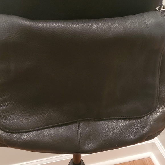 Geninue Leather Stone Mountain Shoulder Bag - Picture 2 of 4
